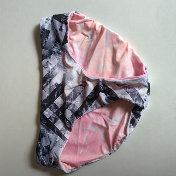 Ivivva By Lululemon bikini bottoms reversible - Picture 3 of 7